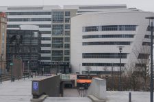 Vaccination : déménagement du centre de la Paris la Défense Arena